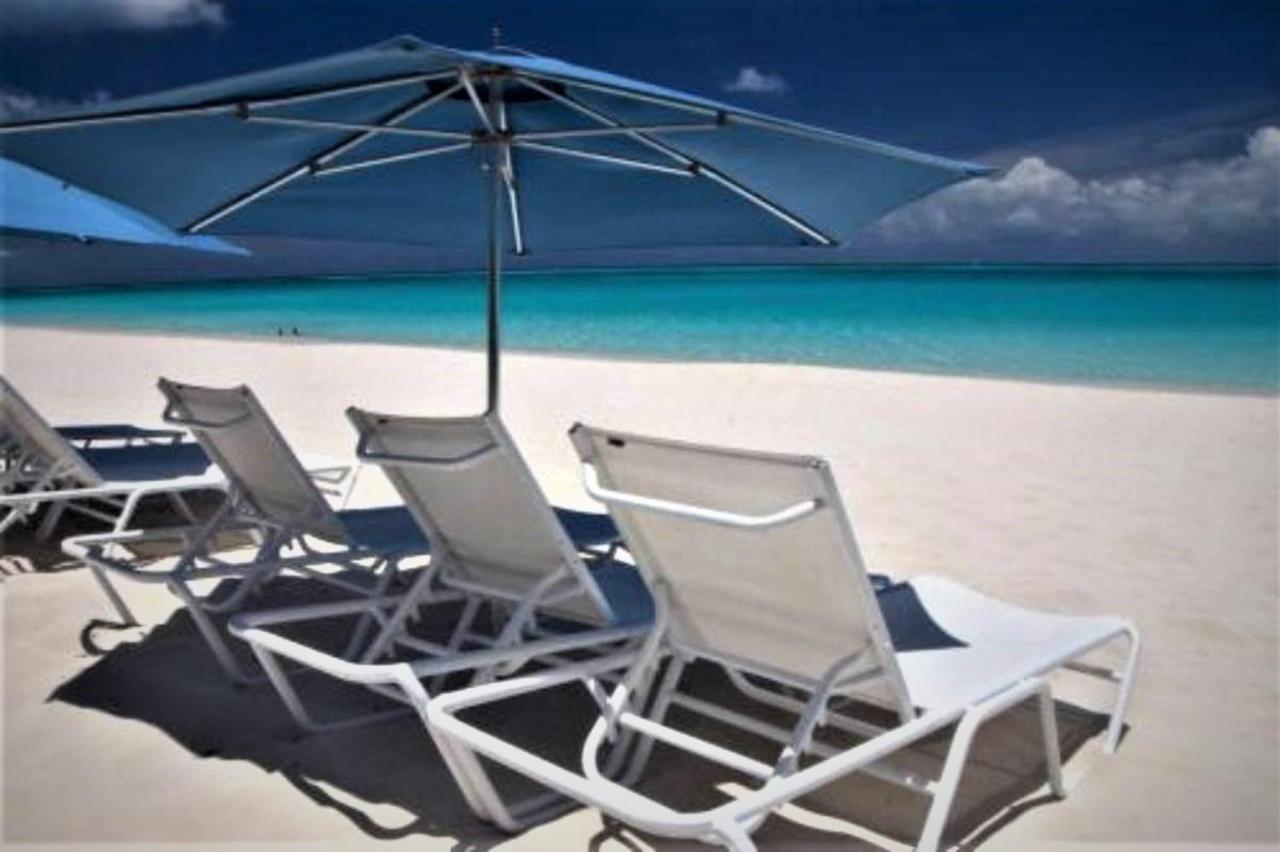Villa Renaissance Unit 205 Grace Bay Beach Extérieur photo